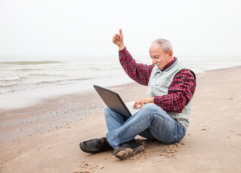 freelance translator on the beach